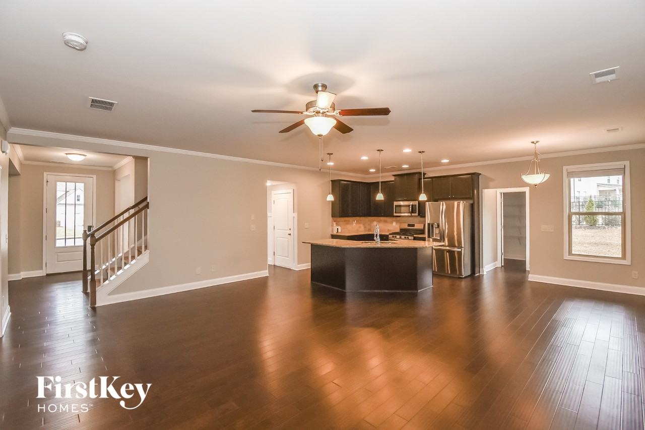 97 Dunston Way - Photo 3 of 15