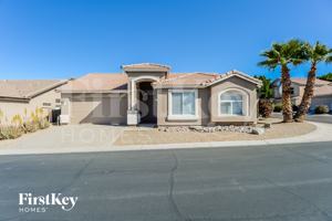 featured image of 6648 E Russell St