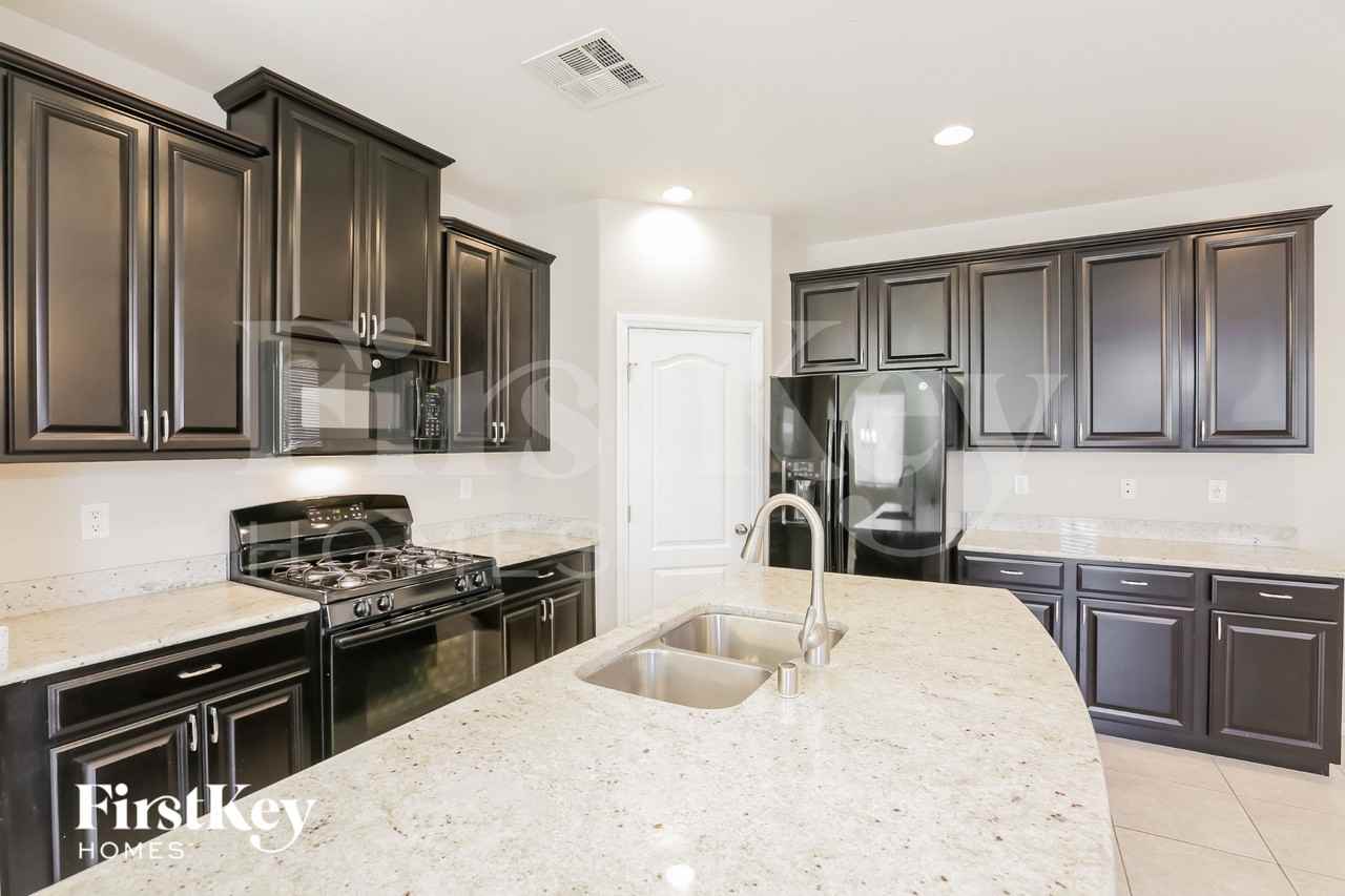 867 Earth Luster Rd - Photo 5 of 15