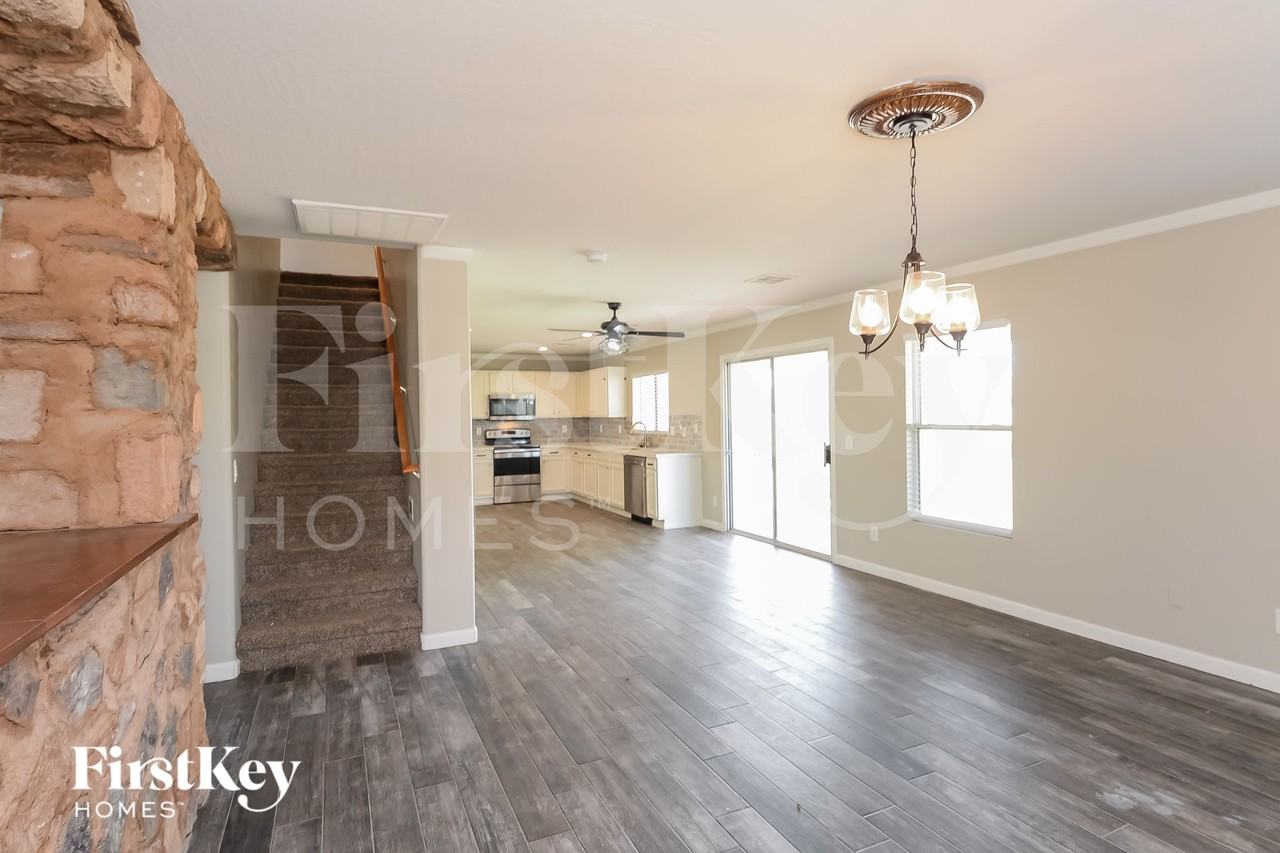 28590 N Obsidian Dr - Photo 5 of 15