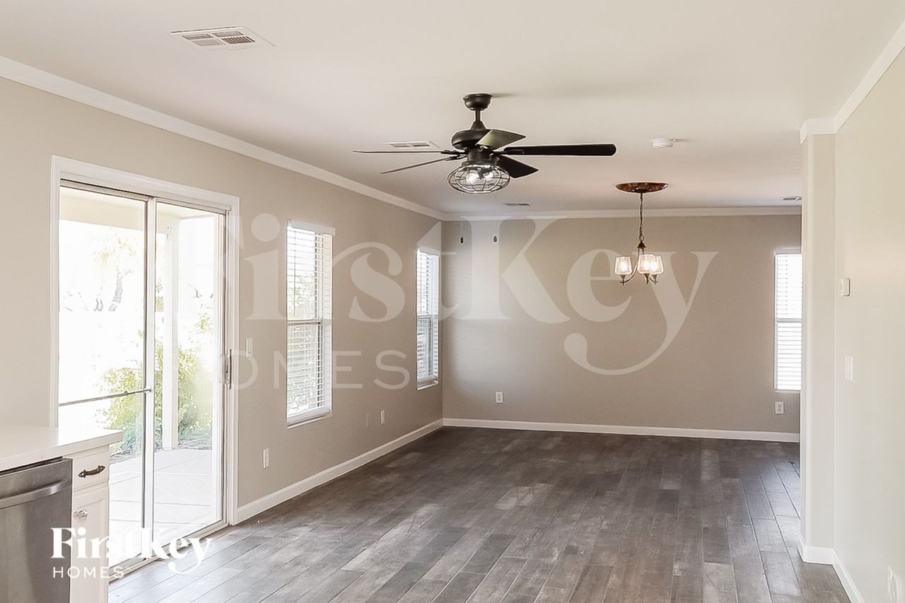 28590 N Obsidian Dr - Photo 7 of 15