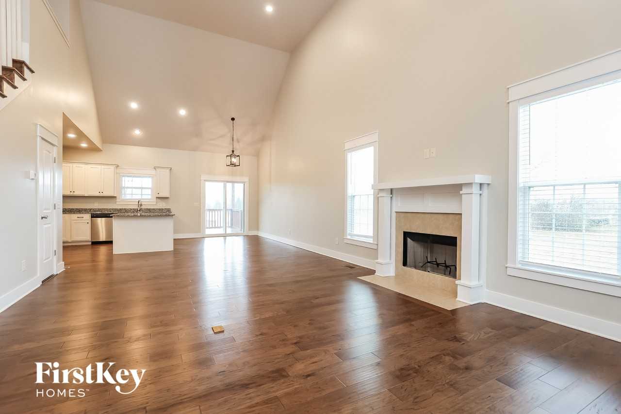 1072 Harper Dean Way - Photo 3 of 15