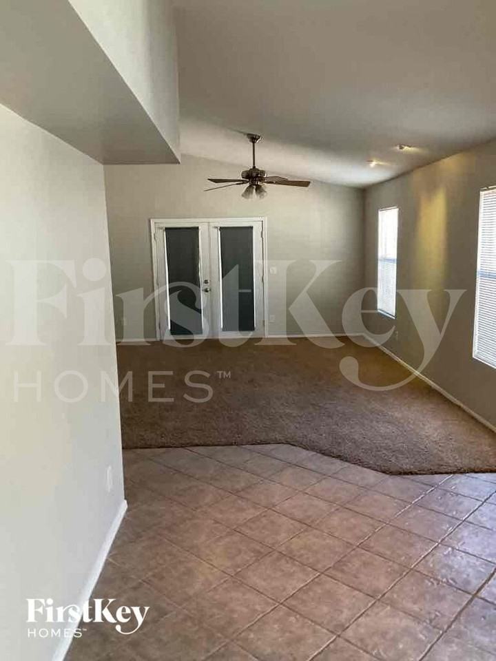 19806 N 47th Ave - Photo 2 of 13