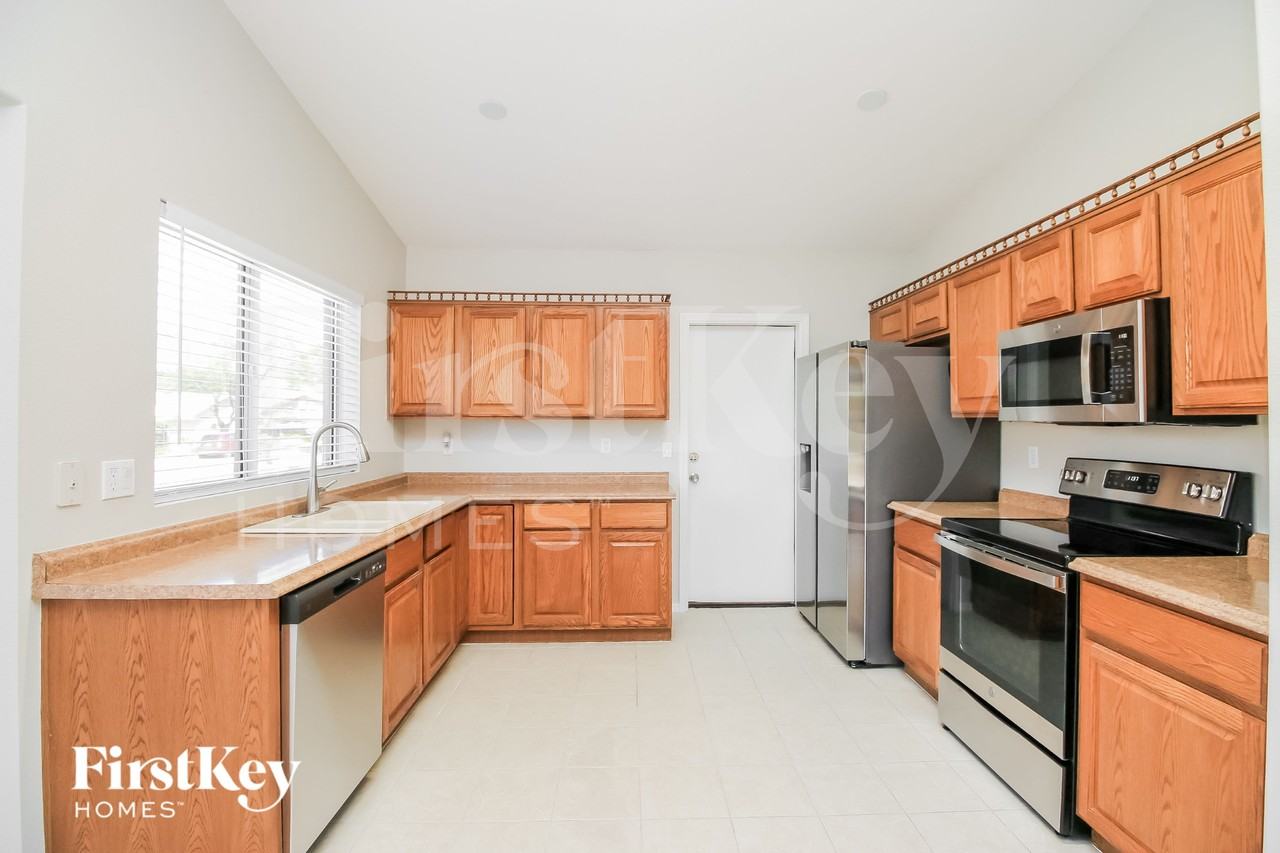 6057 E Preston St - Photo 5 of 15