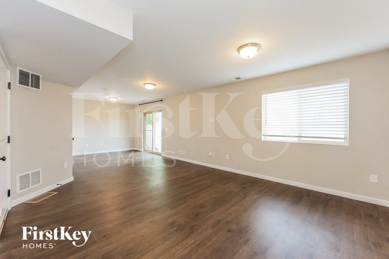 6721 Shadow Star Dr - Photo 4 of 16