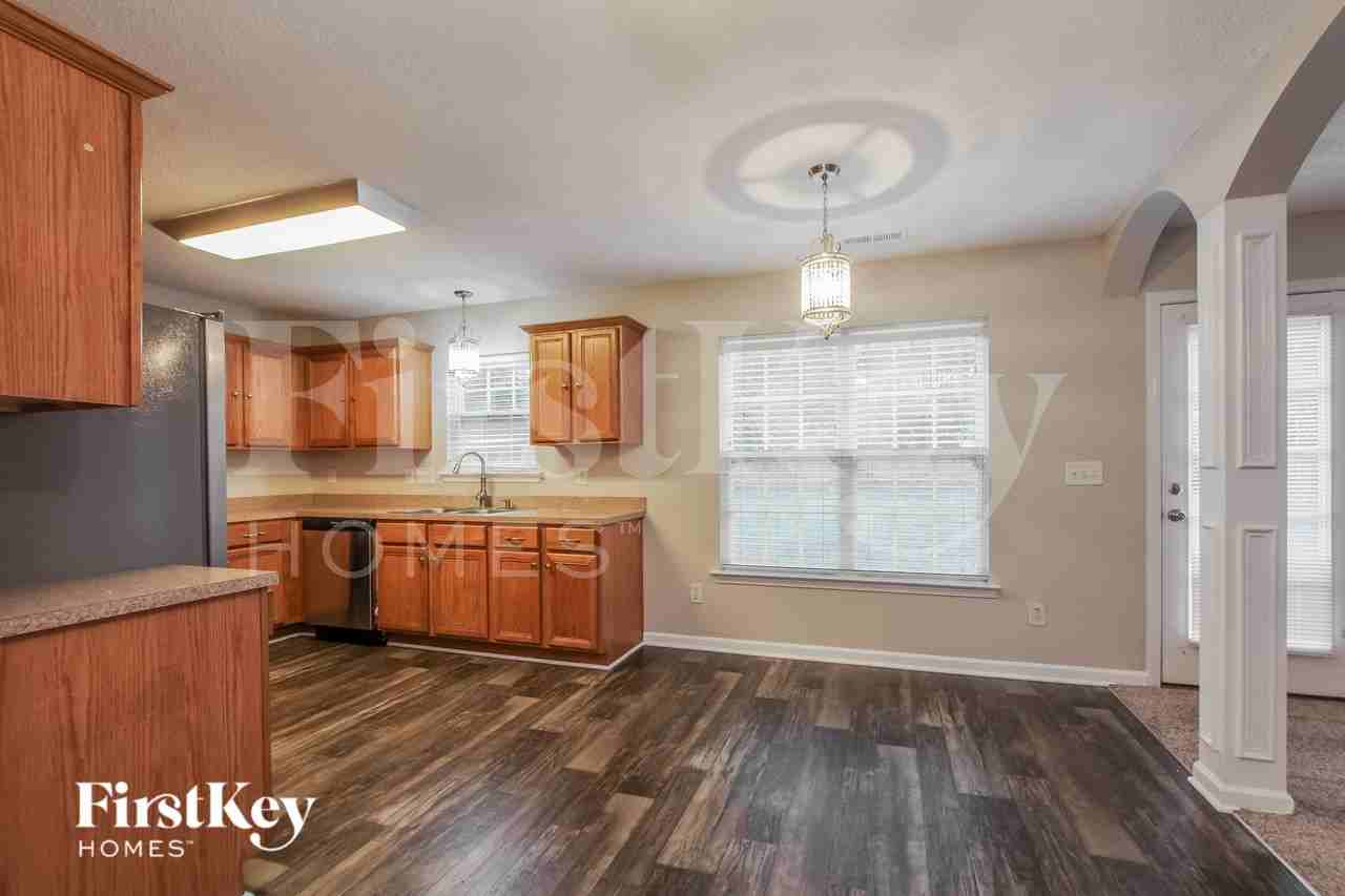 2038 Twilight Ln - Photo 7 of 15