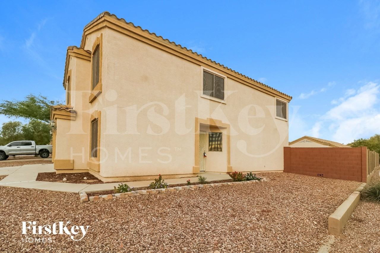 23768 W Desert Bloom St - Photo 2 of 15
