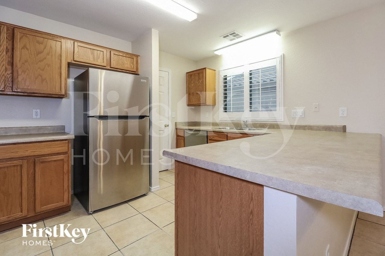 23768 W Desert Bloom St - Photo 6 of 15