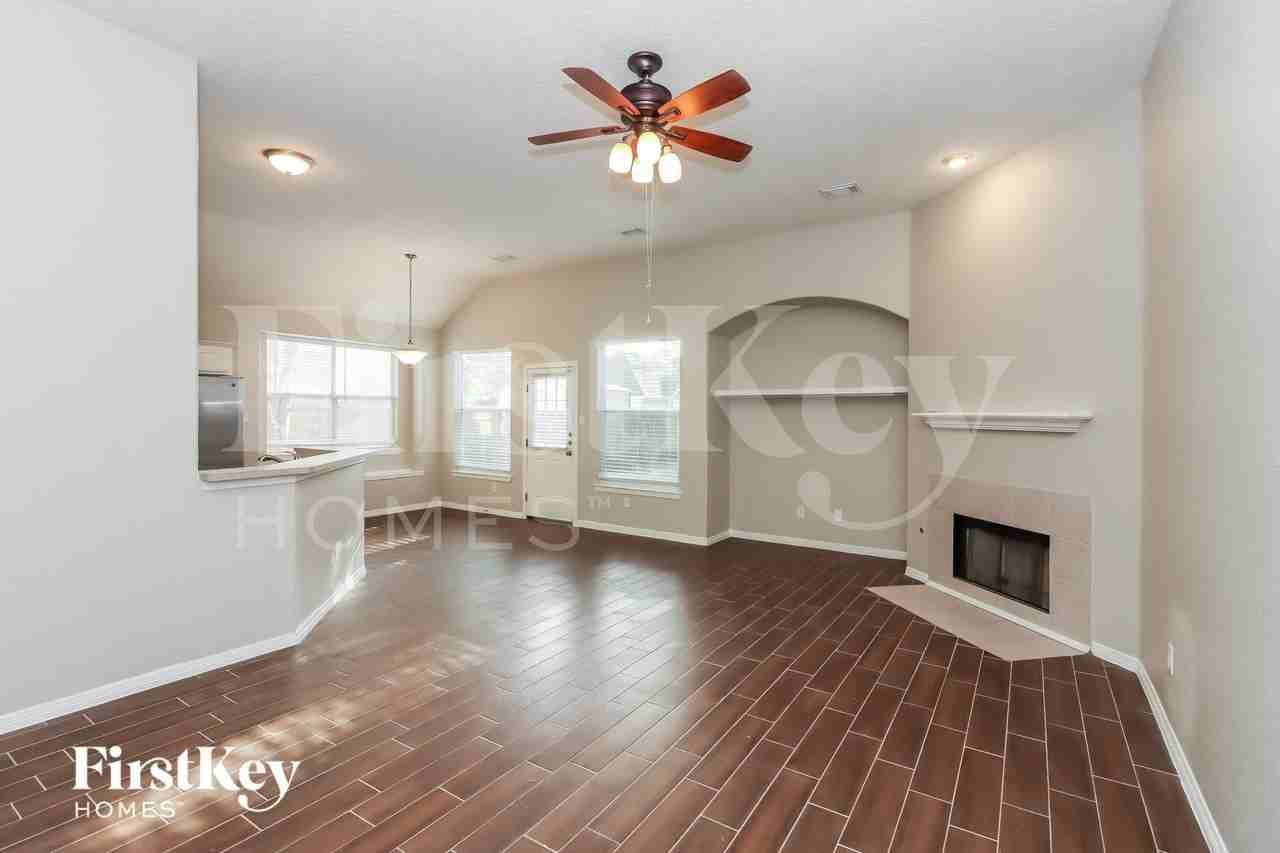 23831 Spring Dane Dr - Photo 4 of 15