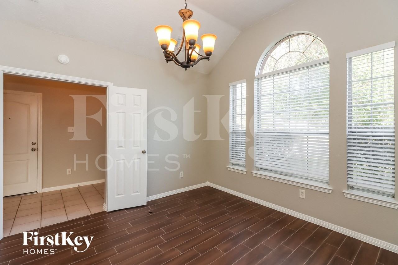 23831 Spring Dane Dr - Photo 5 of 15