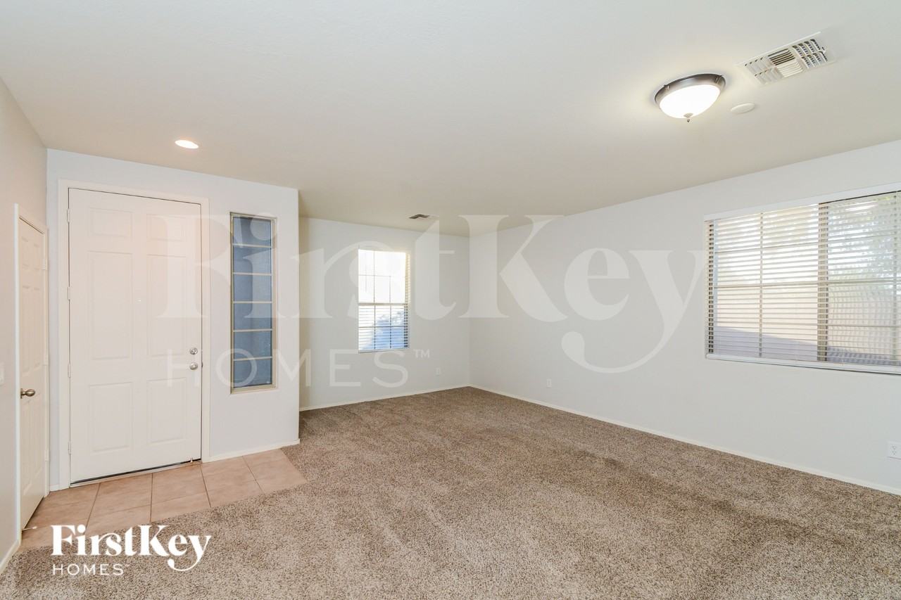 13876 N 141st Ln - Photo 3 of 18