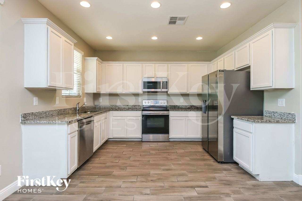 305 N Sunrise - Photo 6 of 16