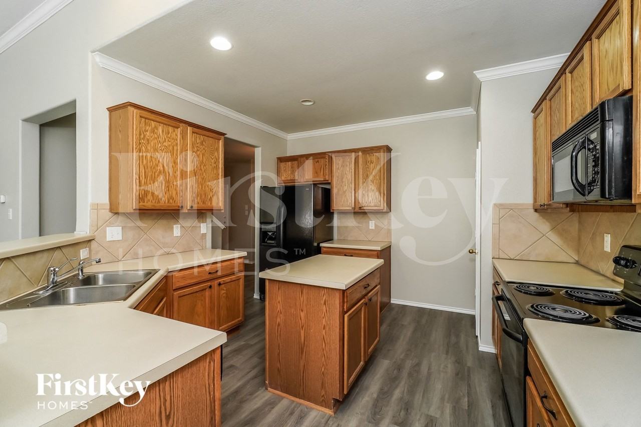 146 Bentwood Ranch Dr - Photo 6 of 15