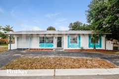 130 Davison Ave N - Photo 1 of 1