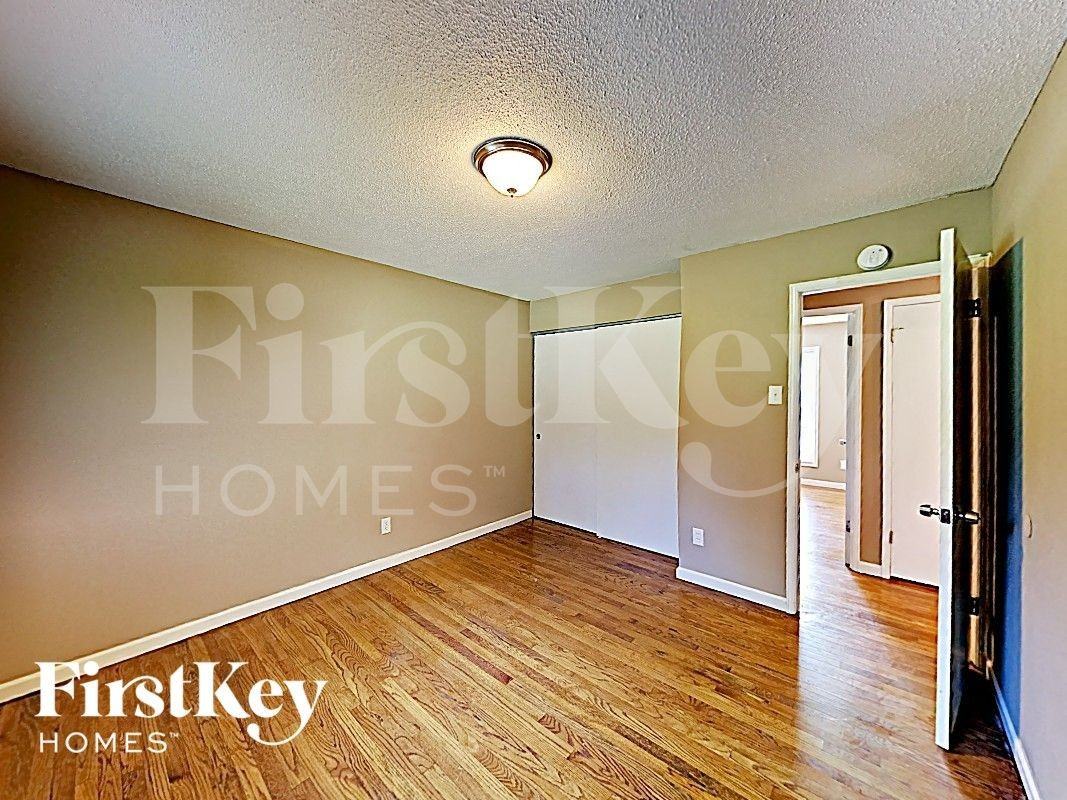 11592 Las Ladera Dr - Photo 6 of 12