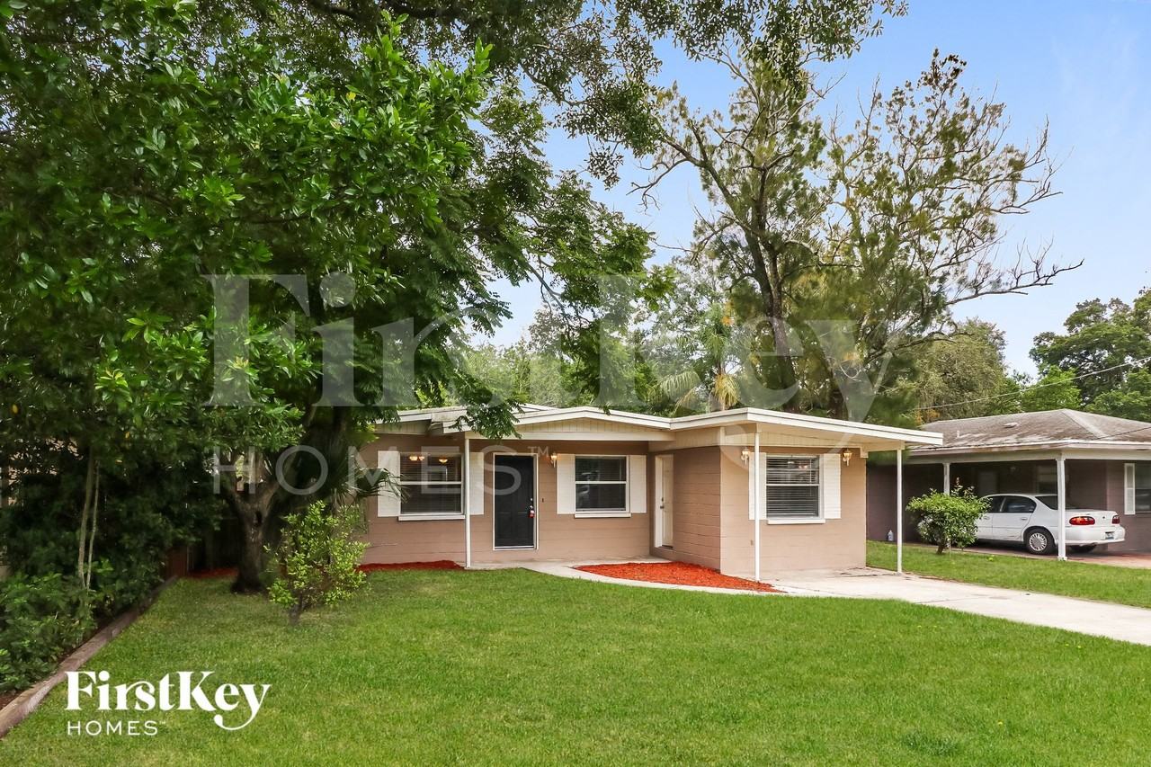 10929 N Edison Ave - Photo 2 of 15