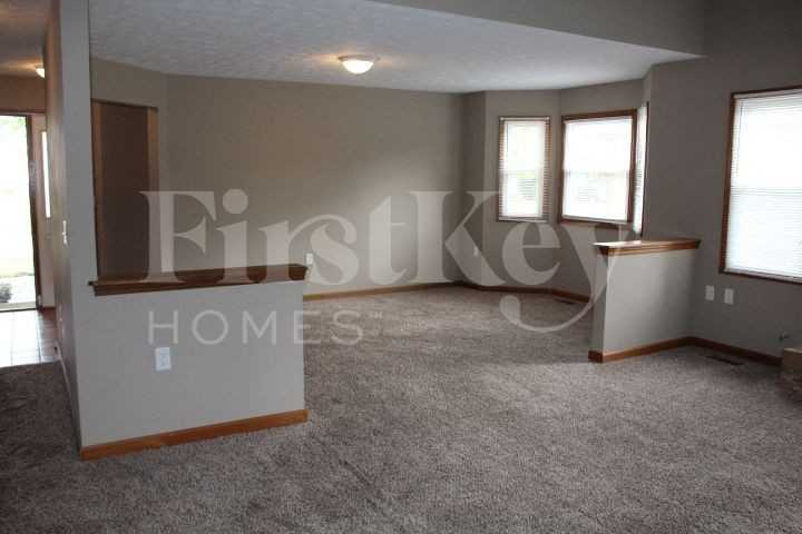 10311 Park Valley Dr - Photo 5 of 17