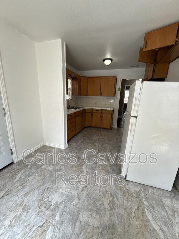 1607 Mcadams Ave - Photo 6 of 15