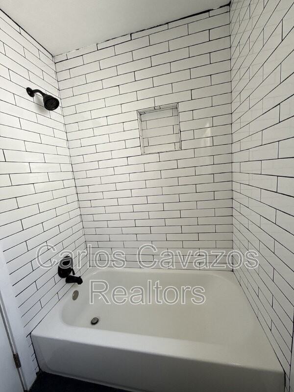 1607 Mcadams Ave - Photo 7 of 15