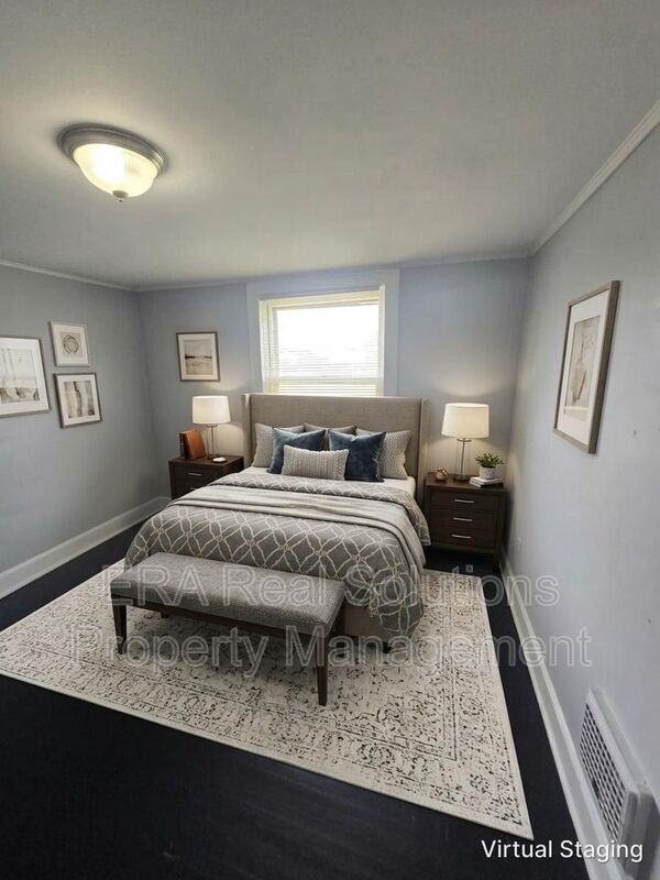 1557 Brooks Ave - Photo 3 of 13