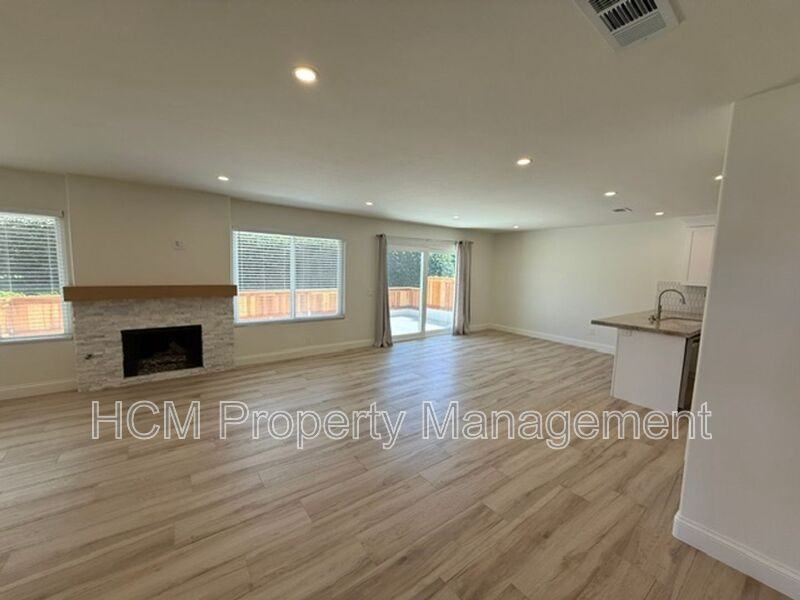 3328 Paseo Halcon - Photo 7 of 31