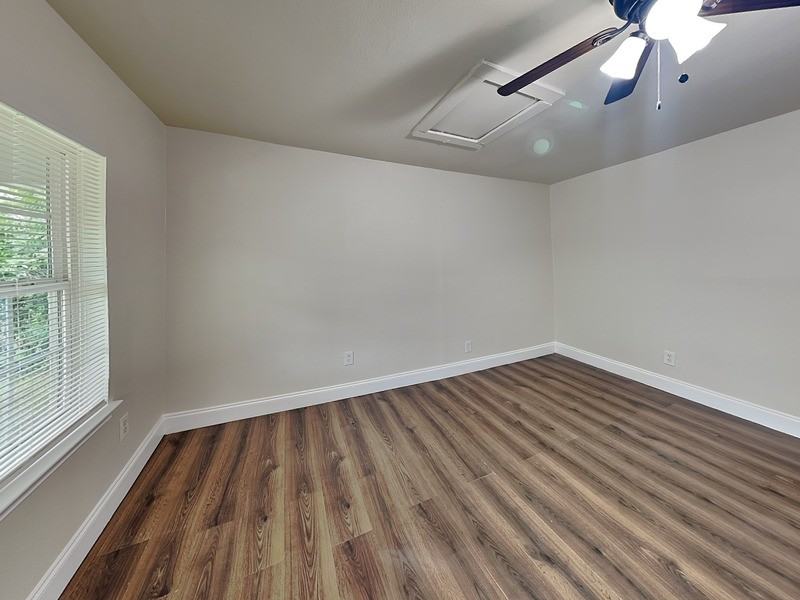 2639 Ghent St - Photo 2 of 16
