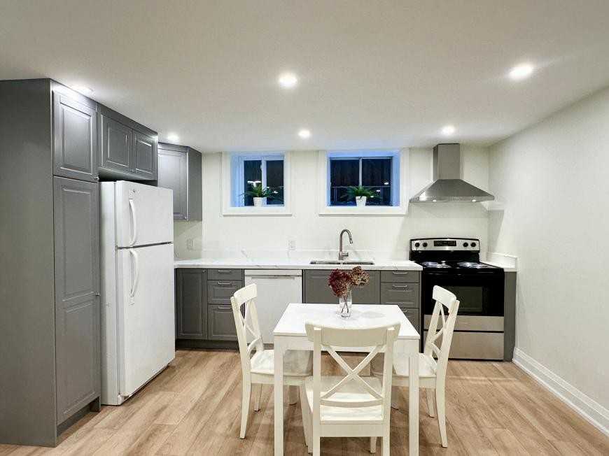 272 High Park Ave