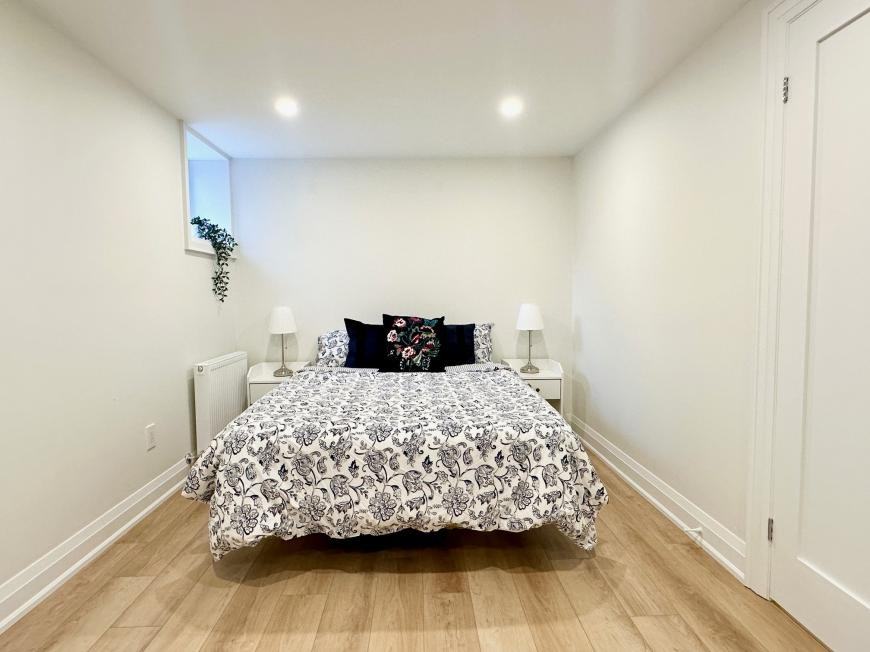 272 High Park Ave - Photo 6 of 10