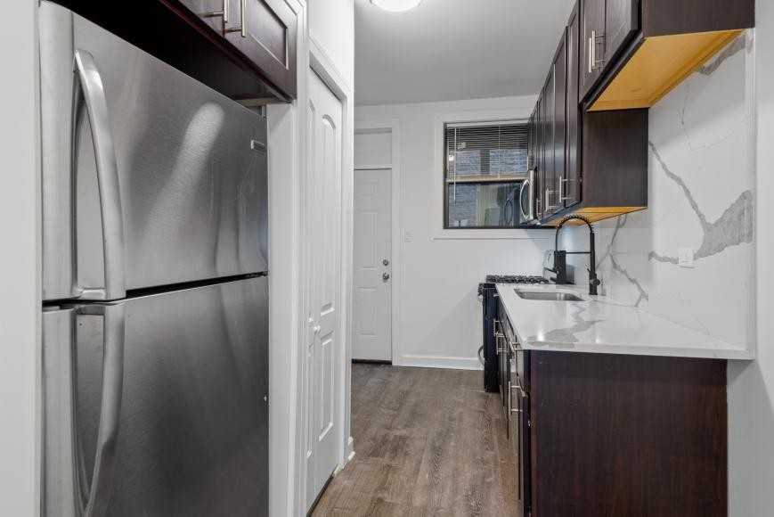 1904 N Whipple St - Photo 3 of 10