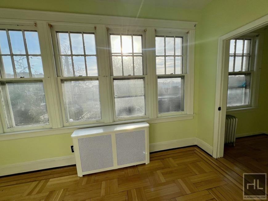 5719 64th St - Photo 2 of 10