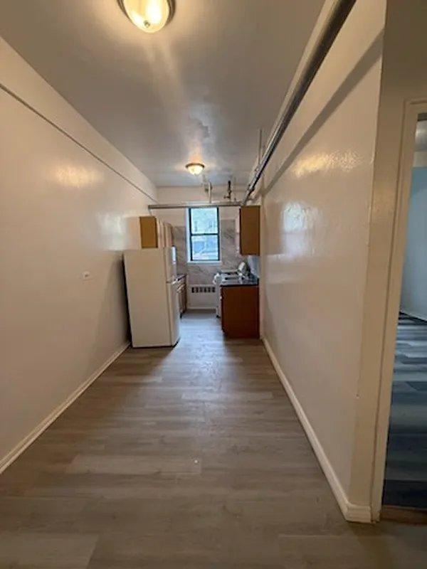 2050 Valentine Ave - Photo 4 of 6