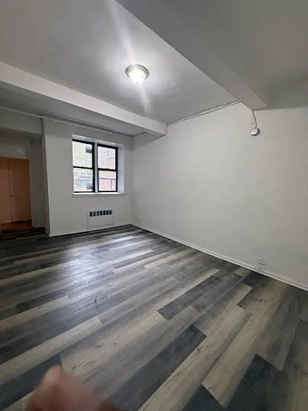 2050 Valentine Ave - Photo 5 of 6