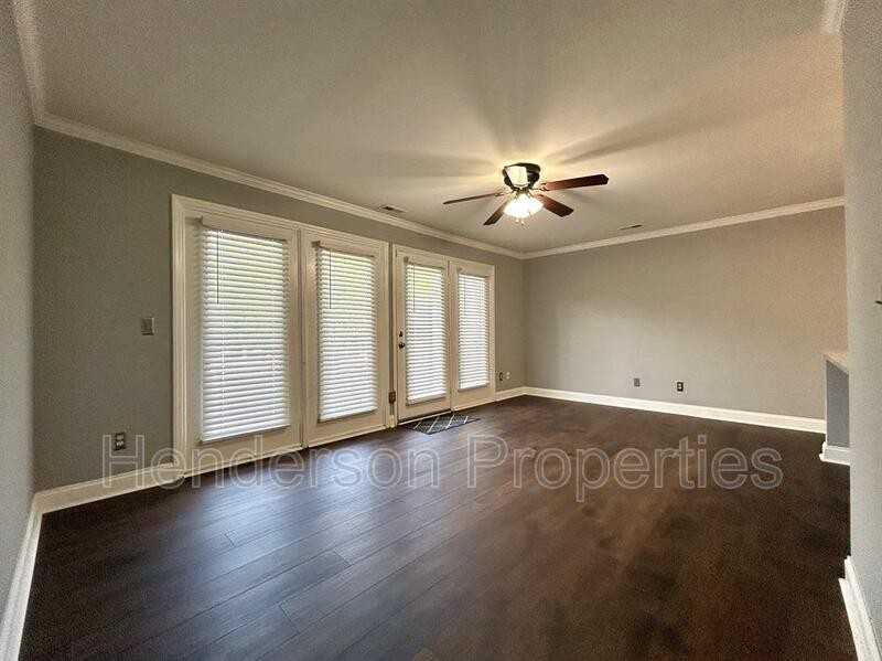 6125 Meadow Rose Ln - Photo 3 of 16