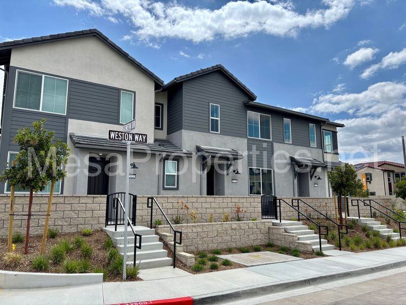 5929 Rockport Rd - Photo 2 of 24