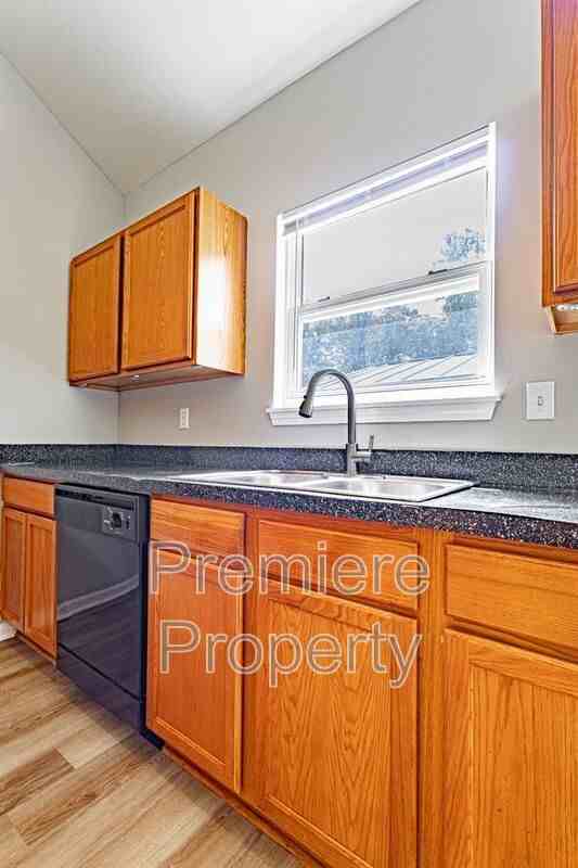 7957 Parallel Pkwy - Photo 7 of 14