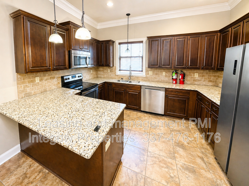 110 Canton Ct - Photo 3 of 11