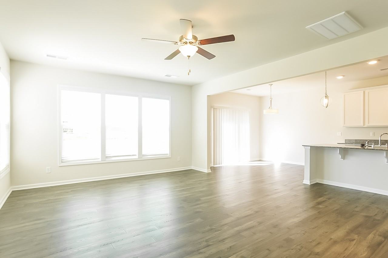 581 Count Fleet Ct - Photo 5 of 17