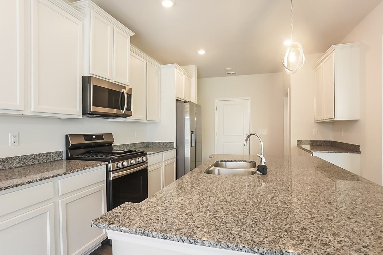 581 Count Fleet Ct - Photo 7 of 17