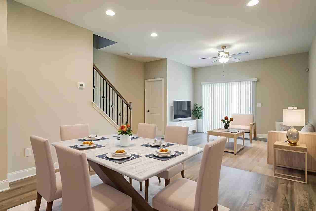 7236 Bellacroft Dr - Photo 2 of 32