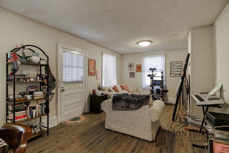 99 Hollie St - Photo 4 of 19
