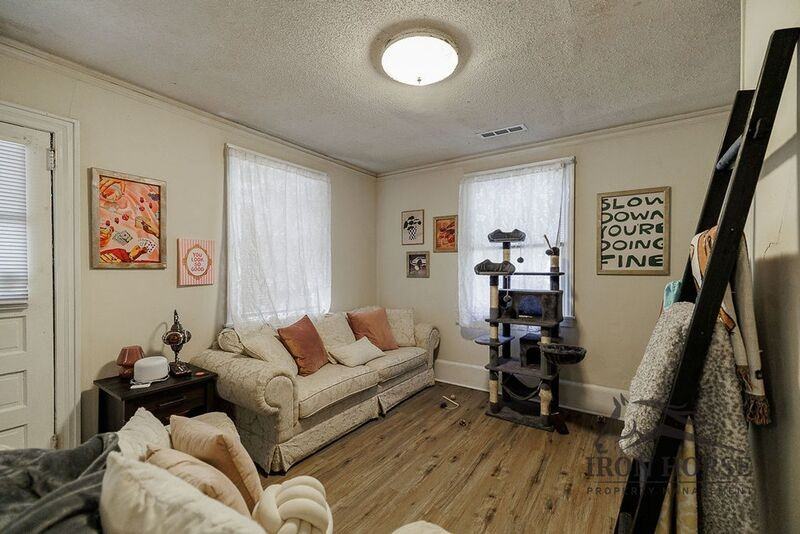 99 Hollie St - Photo 6 of 19