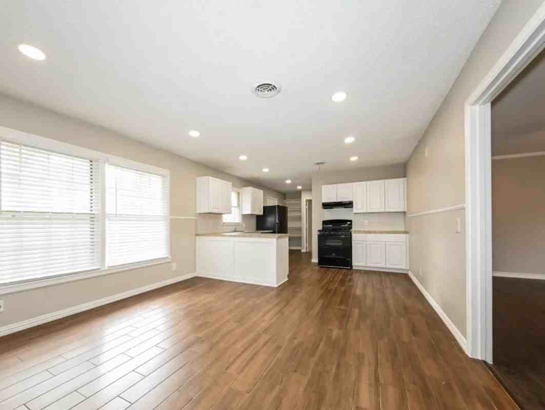 3906 Purple Plum Ct - Photo 6 of 6
