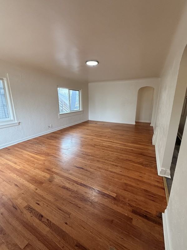 1906 8th St - Photo 3 of 13