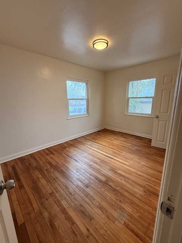 1906 8th St - Photo 7 of 13