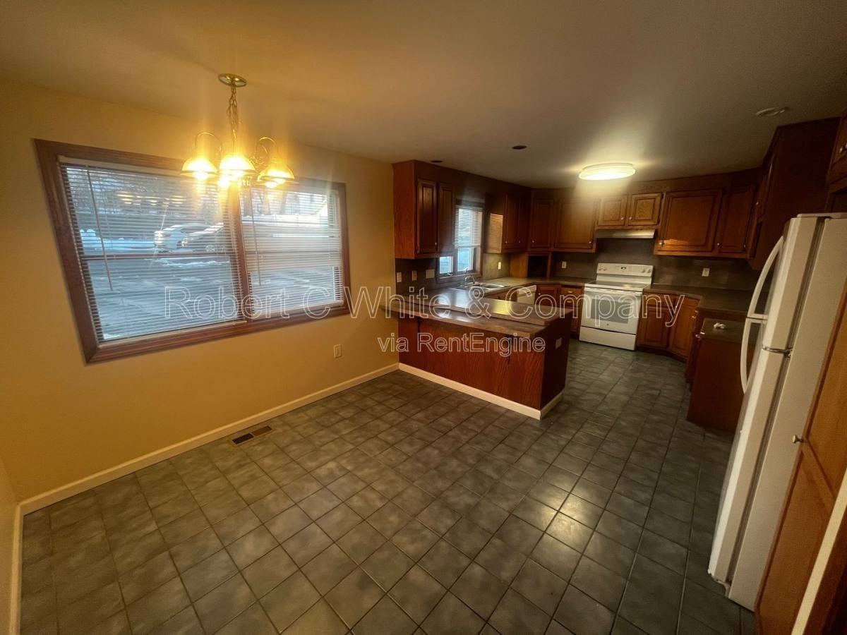 92 Water St #1 - Photo 4 of 9