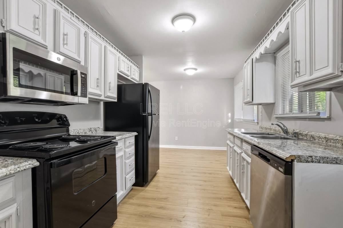 3534 Terrier Ln - Photo 4 of 8