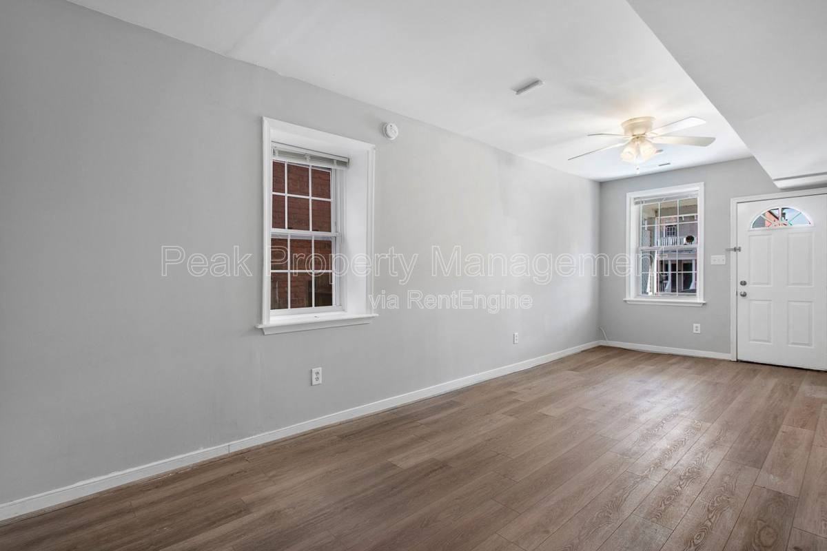 612 N 32nd St #1 - Photo 7 of 10
