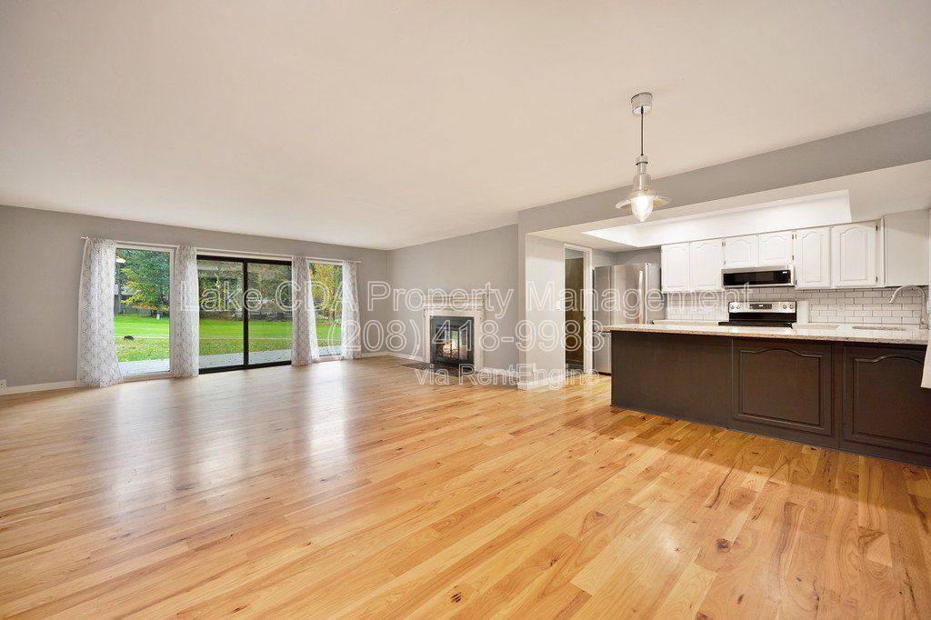 11966 N Brighton Ct - Photo 6 of 10