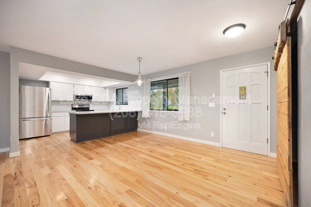 11966 N Brighton Ct - Photo 7 of 10