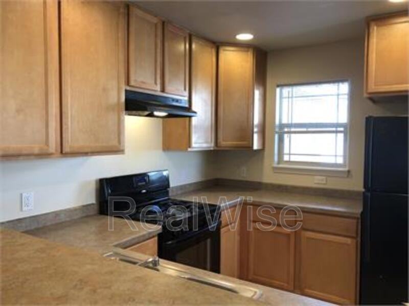 2250 Sw 21st St #14 - Photo 5 of 28